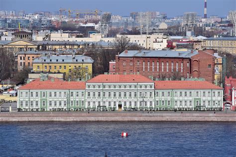 Дворец Петра I и Корнейевский корпус: Русская галерея и исторические сокровища