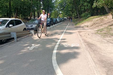 Законодательство о велосипедах на тротуарах в разных странах