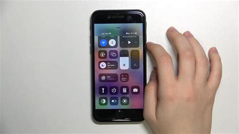 Как включить фонарик на iPhone 10