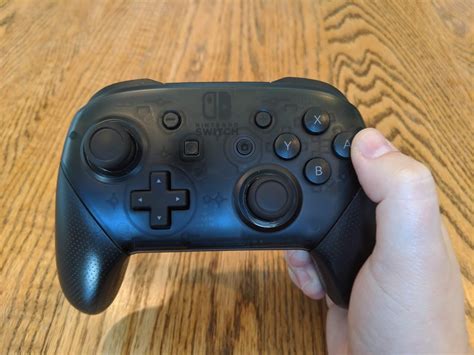 Как подключить Pro Controller к Nintendo Switch