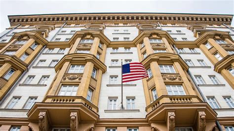 Консульские услуги Посольства США в Москве