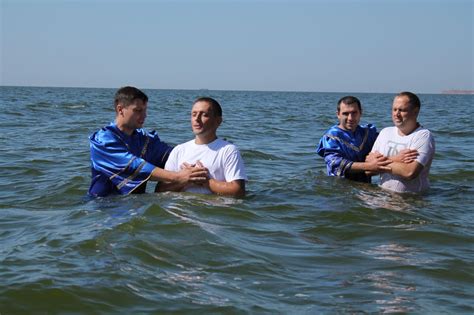 Крещение и водопровод в церквях