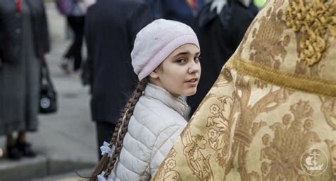 Можно ли стать крестным, если самому не являешься верующим?