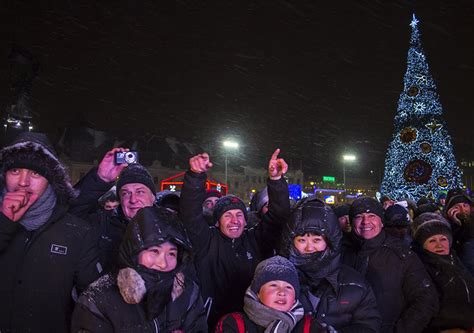 Обсуждение отмены каникул в обществе