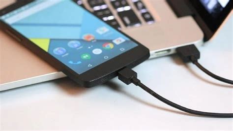 Опасно ли заряжать телефон от телефона через USB?