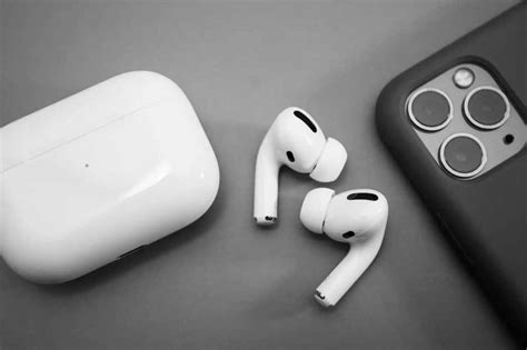 Проверка соединения и обновление ПО AirPods