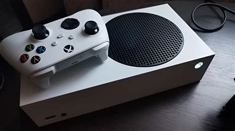 Стоит ли покупать Xbox Series S?