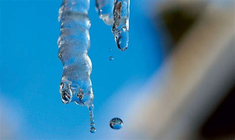 Талая вода: безопасна ли она для питья?