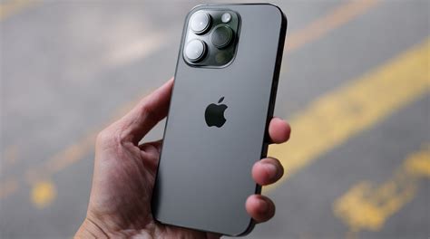 iPhone XR и eSIM: поддерживает ли устройство эту функцию